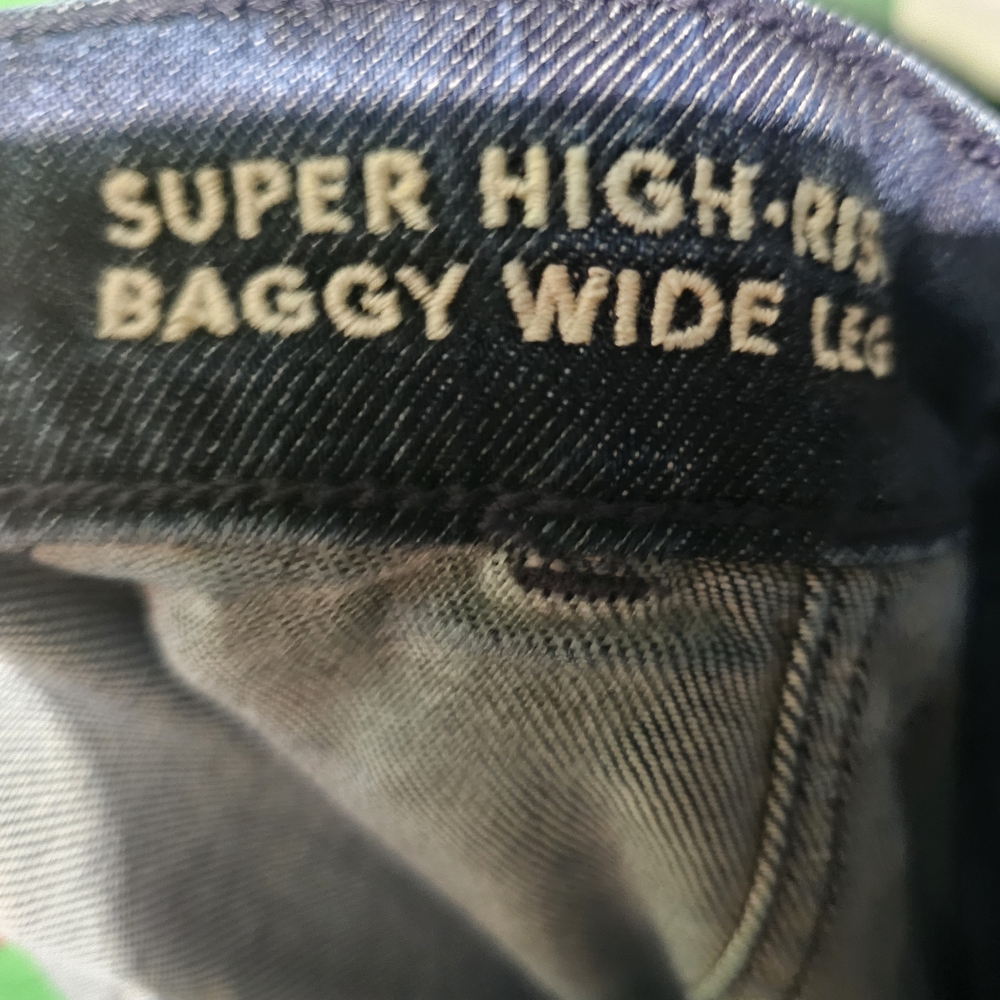 American Eagle Outfitters Dark Blue Flare Jeans - Picture 5 of 7